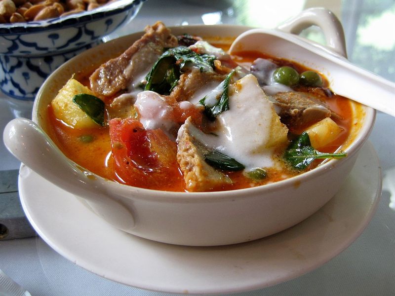 Gaeng tai pla