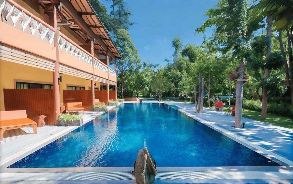 The pool seen from the far end, with the garden behind